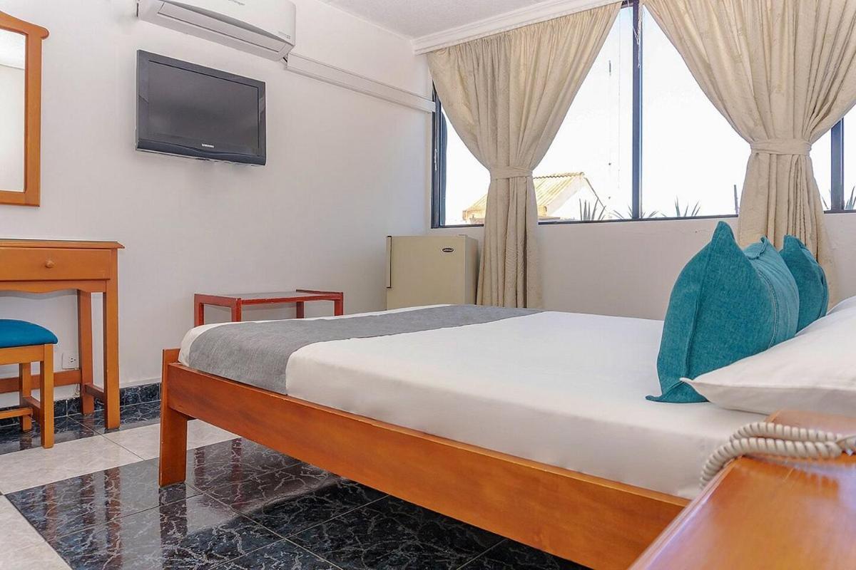 Dinastia Real Neiva Hotel